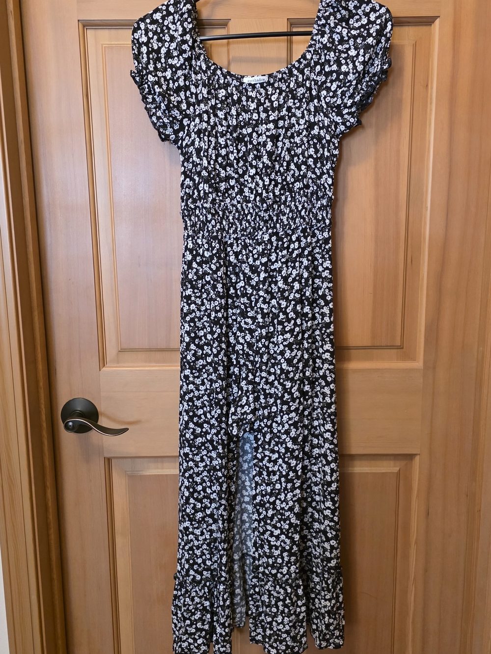 Girl's Black and White Floral Maxi Dress, Walkrhrough Style